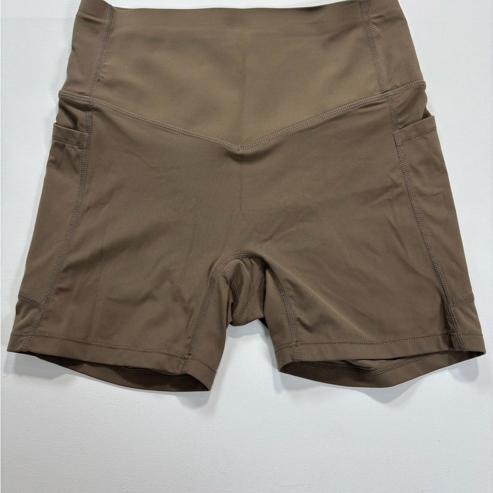 HALARA Women's High-Waist Bike Shorts in Brown